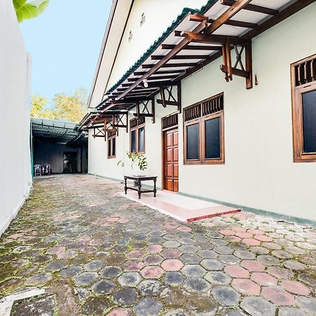 Spot On 92068 Pudja Kesuma Homestay Syariah 日惹 外观 照片