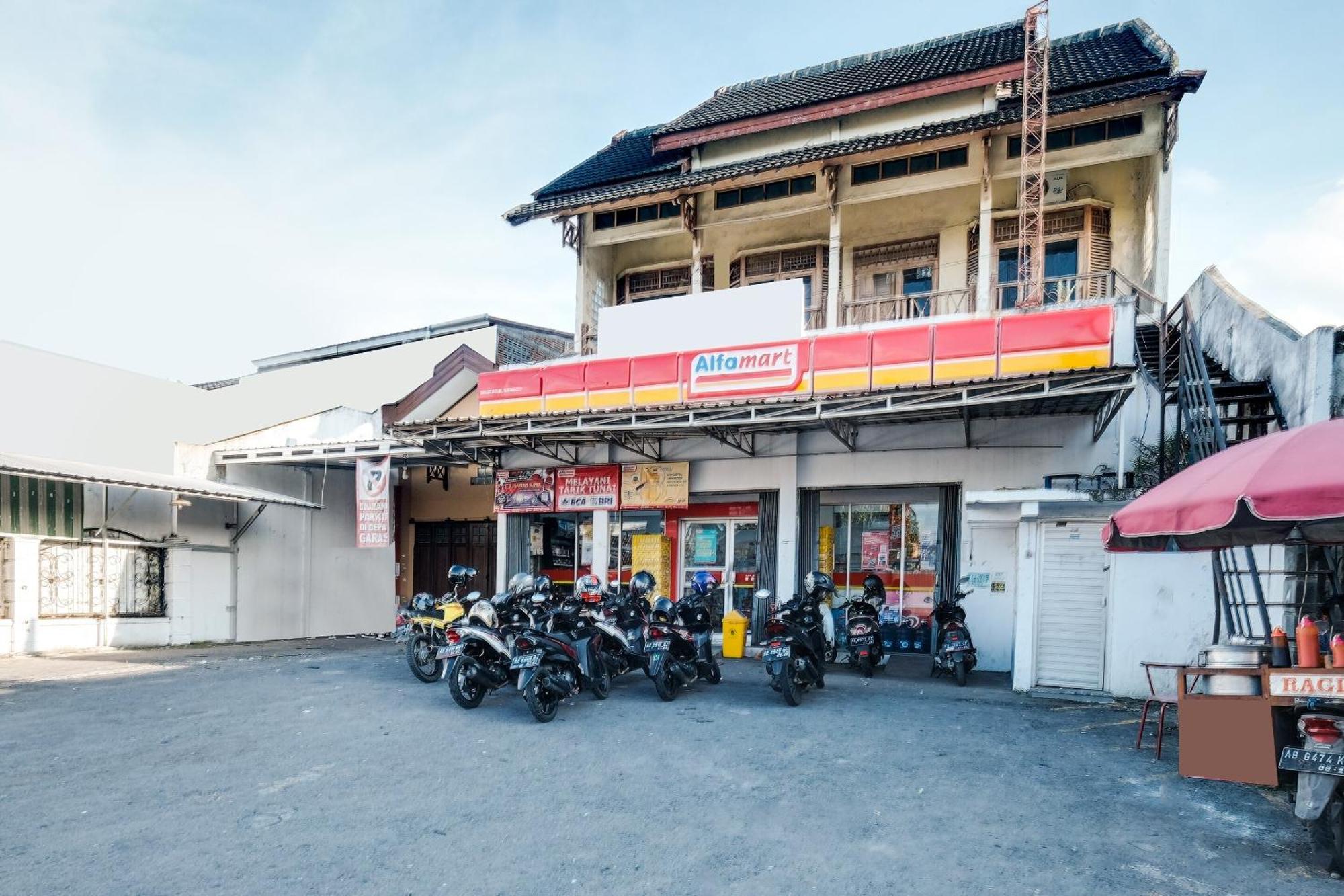 Spot On 92068 Pudja Kesuma Homestay Syariah 日惹 外观 照片