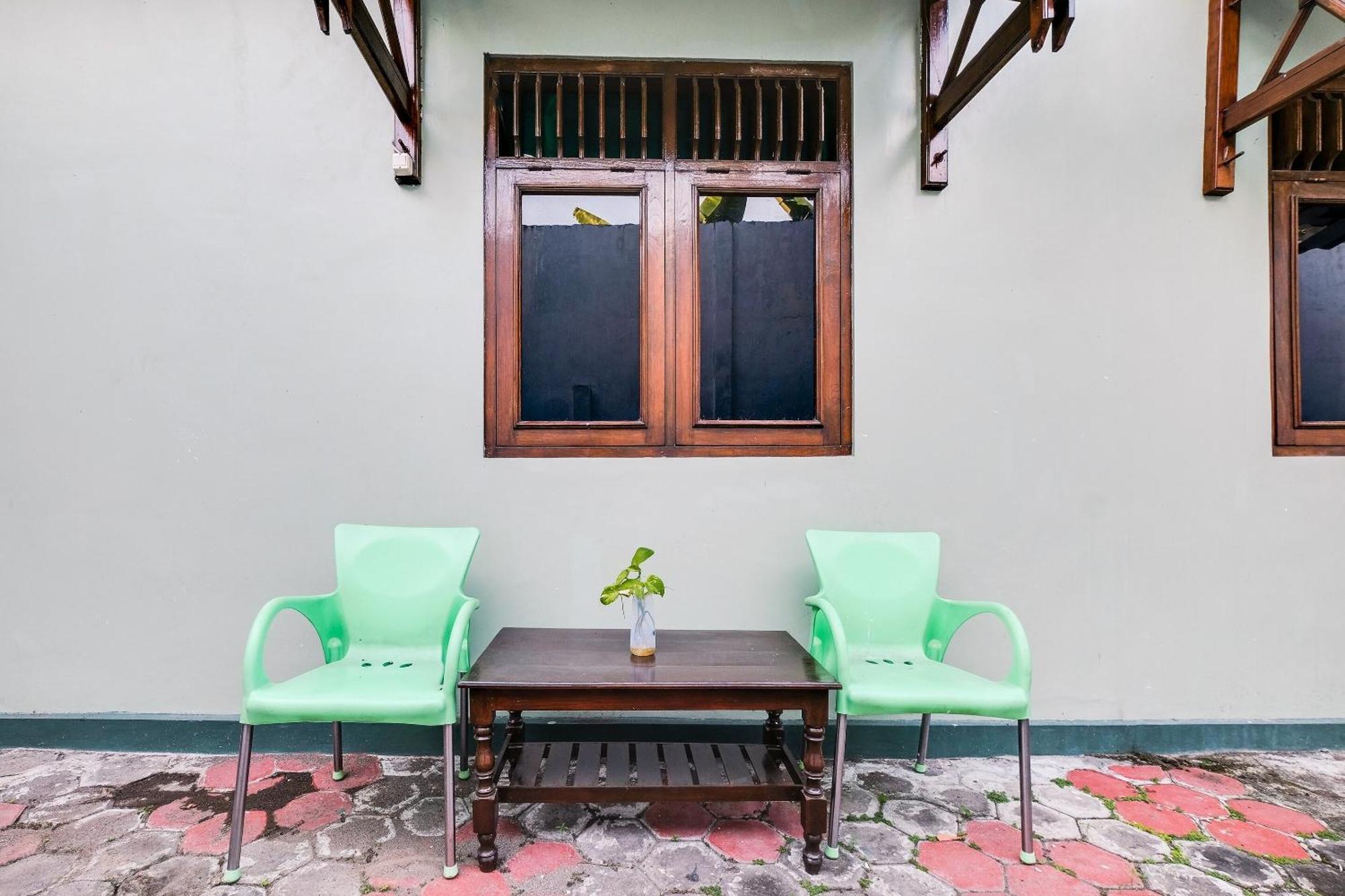Spot On 92068 Pudja Kesuma Homestay Syariah 日惹 外观 照片