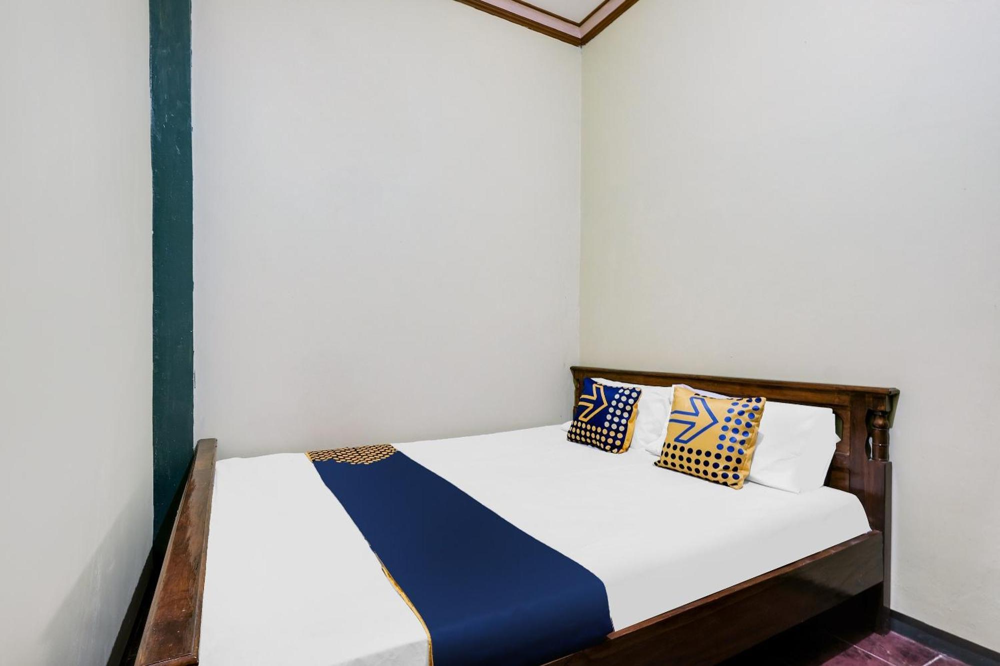 Spot On 92068 Pudja Kesuma Homestay Syariah 日惹 外观 照片