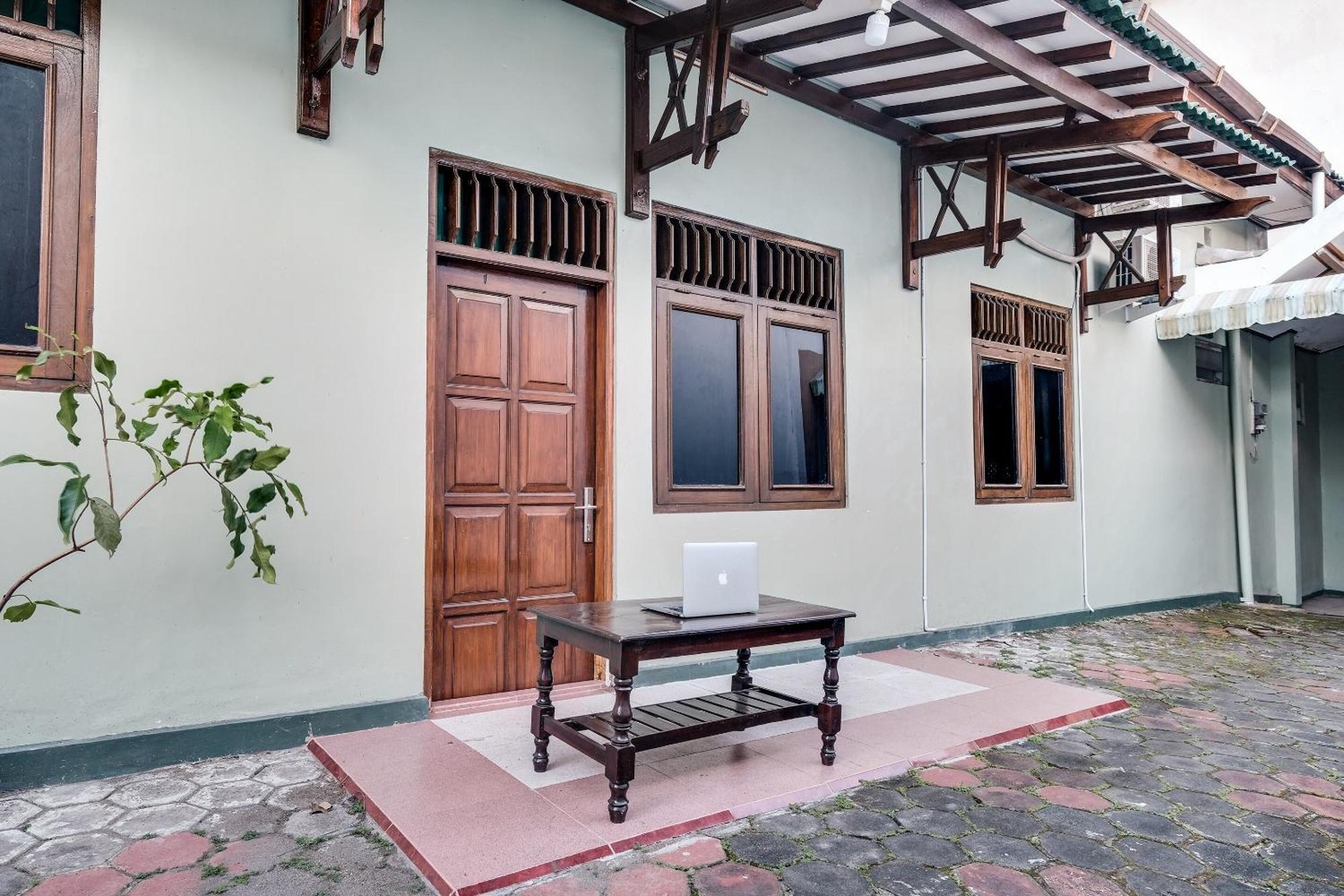 Spot On 92068 Pudja Kesuma Homestay Syariah 日惹 外观 照片